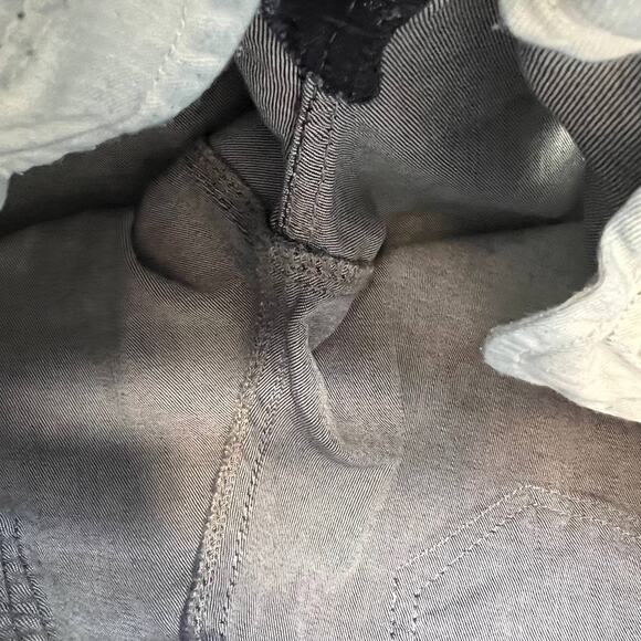 NWT Silver Jeans Co. Suki Capri Women's Jean Capri Size W28 L22.5 Mid Rise - Picture 12 of 16